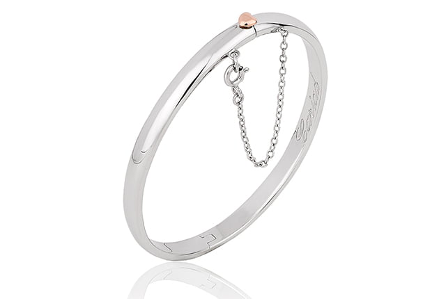 A Clogau Cariad® Bangle. 3SCBG silver and rose gold bangle with a chain.