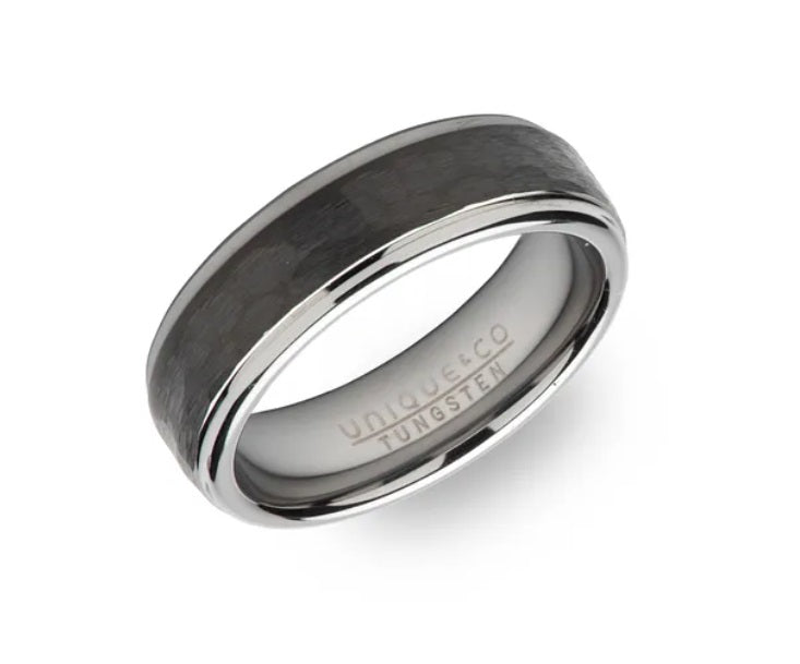 A men's TUNGSTEN RING BLACK TUR-118 BY UNIQUE & CO with black carbon fiber inlay.
