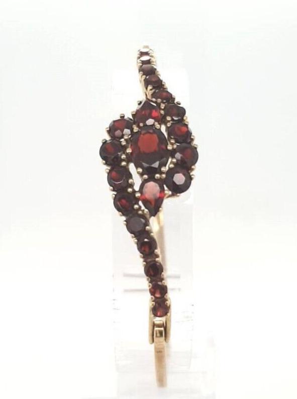 9ct Gold Garnet Bangle