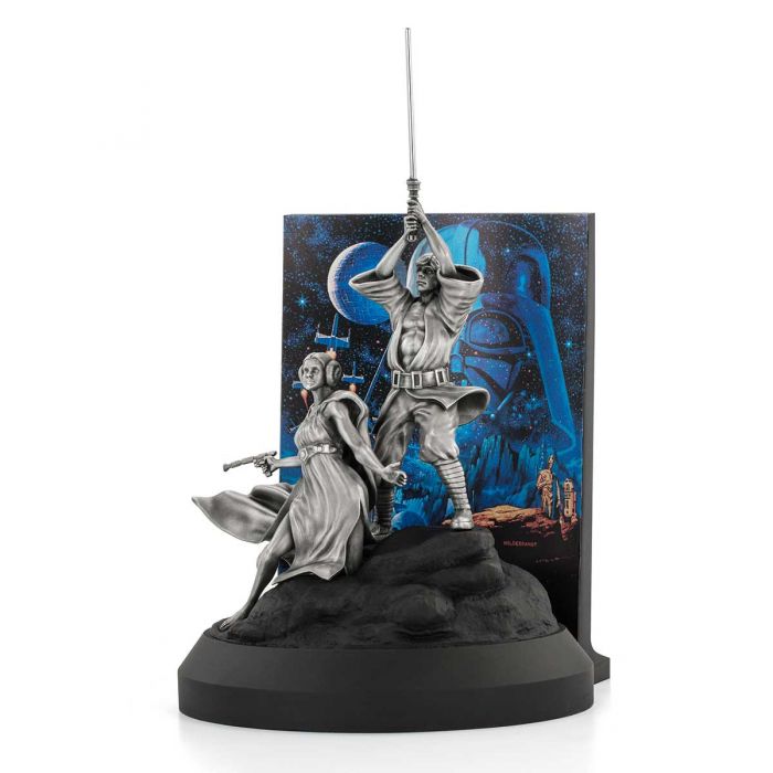A Star Wars A New Hope Limited Edition Diorama 0179026 statue on a stand.