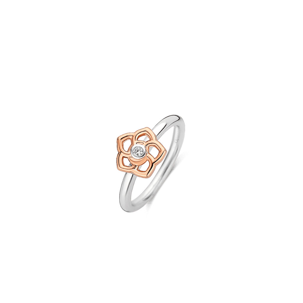 A white and rose gold TI SENTO FLOWER RING with diamonds.