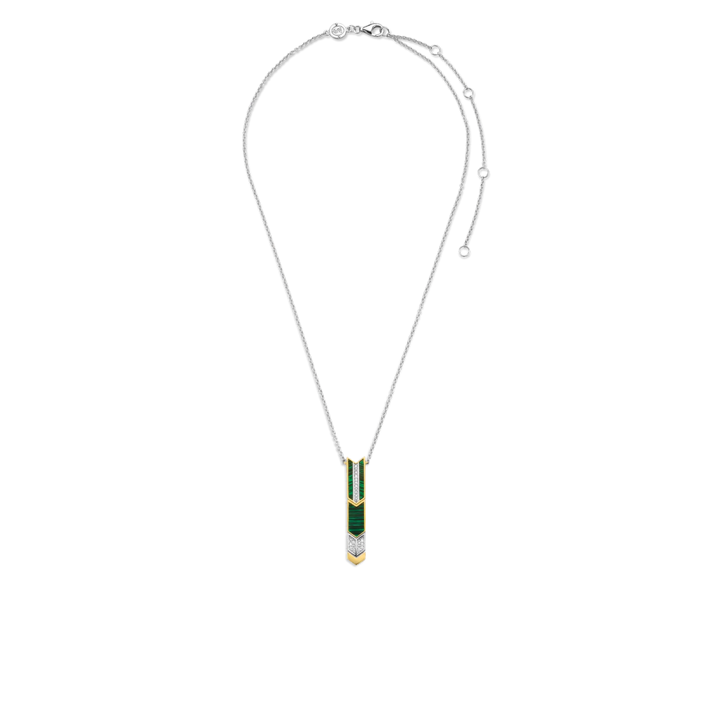 A necklace with the TI SENTO MALCHITE GREEN PENDANT 3954MA.