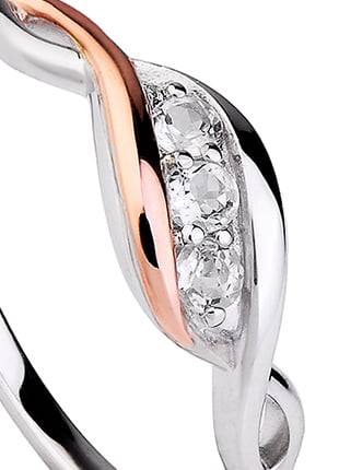 A Clogau Past Present Future® Ring. 3SPPFR with diamonds.