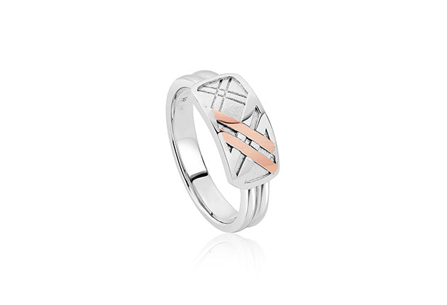 A NEW Clogau Welsh Tartan Slim Ring 3SWTT0351 with a diamond in the middle.